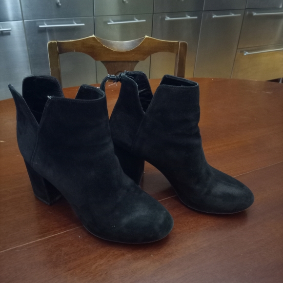 Aldo Black Suede Ankle Booties - Picture 2 of 6